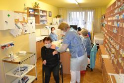 Očkovanie proti COVID-19 III. dávkou vakcíny