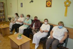 Očkovanie proti COVID-19 prvou dávkou vakcíny
