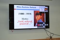 Prednášky a prezentácie