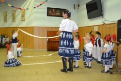 Vystúpenie detskej folklórnej skupiny Drobci